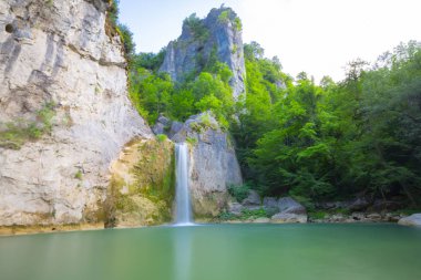 Kure Dağları Milli Parkı'ndaki Ilıca Şelalesi. Kastamonu, Türkiye