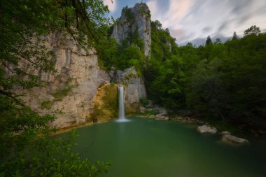 Kure Dağları Milli Parkı'ndaki Ilıca Şelalesi. Kastamonu, Türkiye