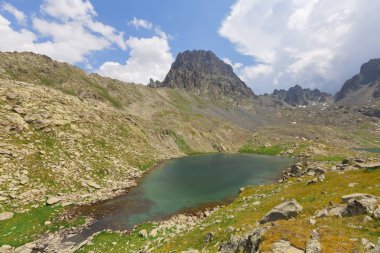 Rize'de Vercenik Dağları ve Kapili gölleri