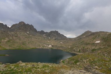 Rize'de Vercenik Dağları ve Kapili gölleri