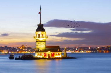 Maidens Tower Gece Pozlama