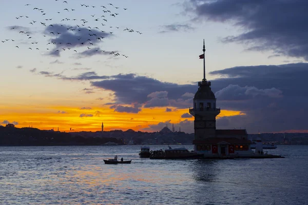 Puesta Del Sol Torre Doncellas Turquía — Foto de Stock