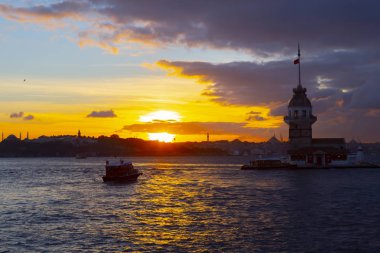 Maidens Tower Sunset ./ Türkiye .