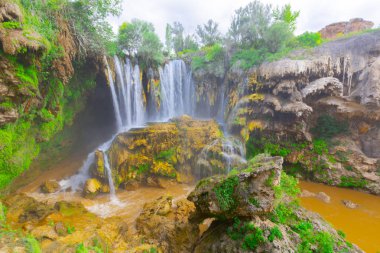 Türkiye'de konya yakınlarında yerkopru şelale muhteşem görünümü