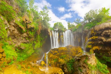Türkiye'de konya yakınlarında yerkopru şelale muhteşem görünümü