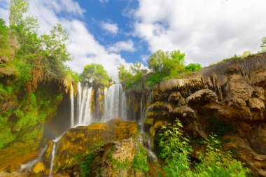 Türkiye'de konya yakınlarında yerkopru şelale muhteşem görünümü