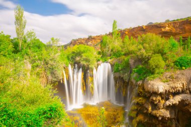 Türkiye'de konya yakınlarında yerkopru şelale muhteşem görünümü