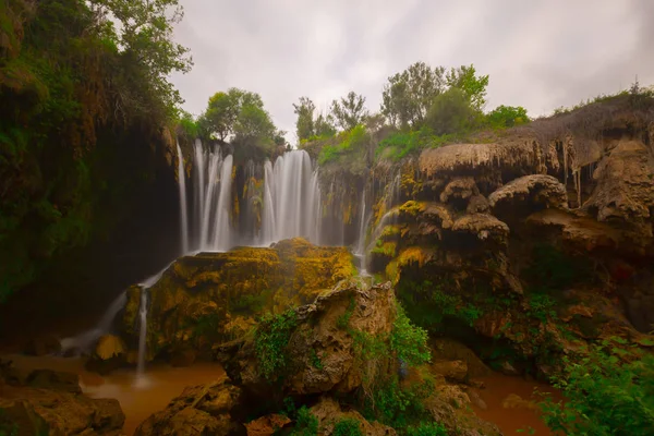 Atemberaubende Aussicht Auf Den Yerkopru Wasserfall Der Nähe Von Konya — Stockfoto