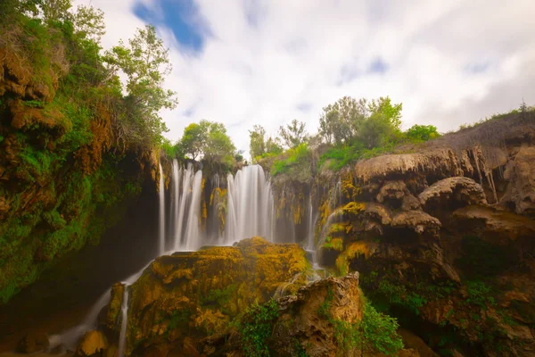 Atemberaubende Aussicht Auf Den Yerkopru Wasserfall Der Nähe Von Konya — Stockfoto
