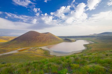 Volkanik göl. konya'da volkanik meke gölünde gün batımı.