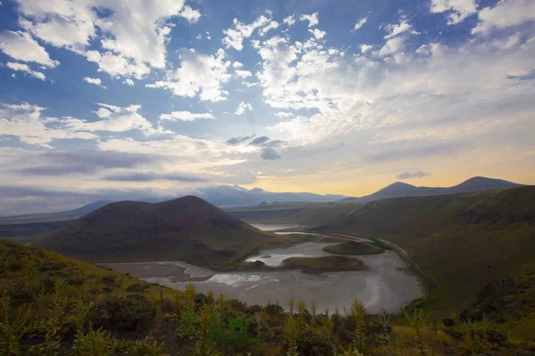 Volkanik göl. konya'da volkanik meke gölünde gün batımı.