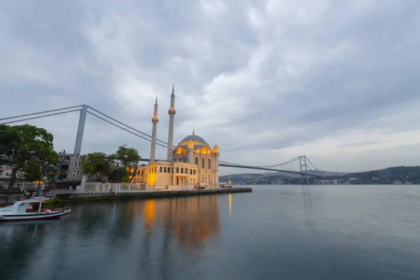 新清真寺 Yeni Cami 土耳其伊斯坦布尔 — 图库照片