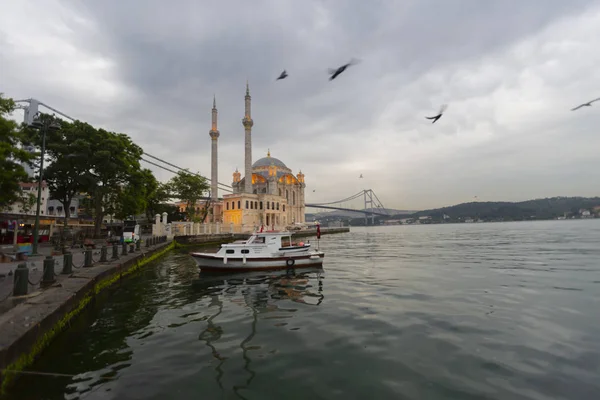 Nova Mesquita Yeni Cami Istambul Turquia — Fotografia de Stock