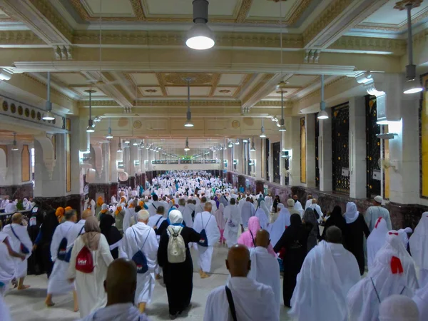 Mekke Suudi Arabistan Ocak Müslüman Hacıların Kâbe Ocak 2017 Üzerinde — Stok fotoğraf