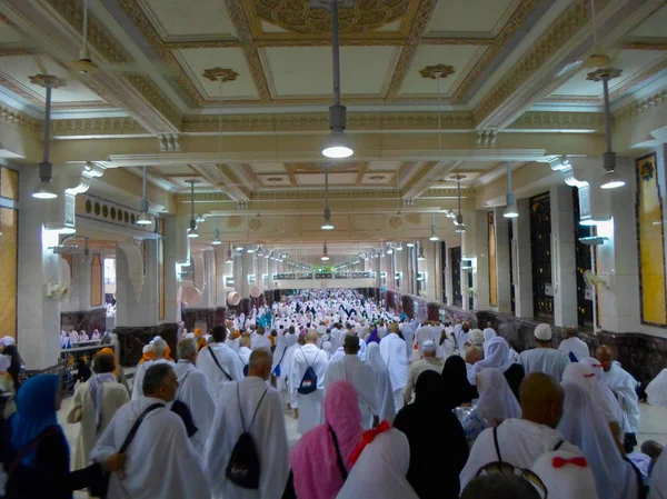 Mekke Suudi Arabistan Ocak Müslüman Hacıların Kâbe Ocak 2017 Üzerinde — Stok fotoğraf