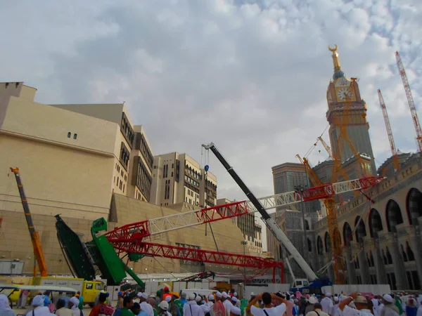 Mekkah Arab Saudi November 2017 Peziarah Mengelilingi Daerah Mana Derek — Stok Foto