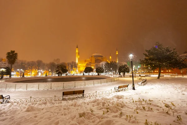 Mesquita Azul Dia Inverno Com Neve Istambul — Fotografia de Stock