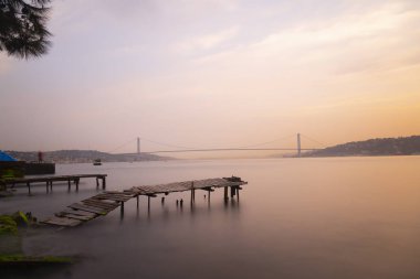 Gün Batımında Boğaziçi Köprüsü; Kuleli, İstanbul,Türkiye.