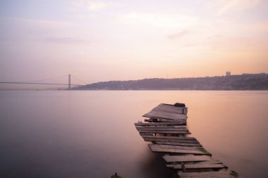 Gün Batımında Boğaziçi Köprüsü; Kuleli, İstanbul,Türkiye.