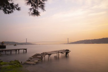 Gün Batımında Boğaziçi Köprüsü; Kuleli, İstanbul,Türkiye.