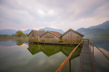 Kochelsee yakınlarındaki Sabah / Almanya