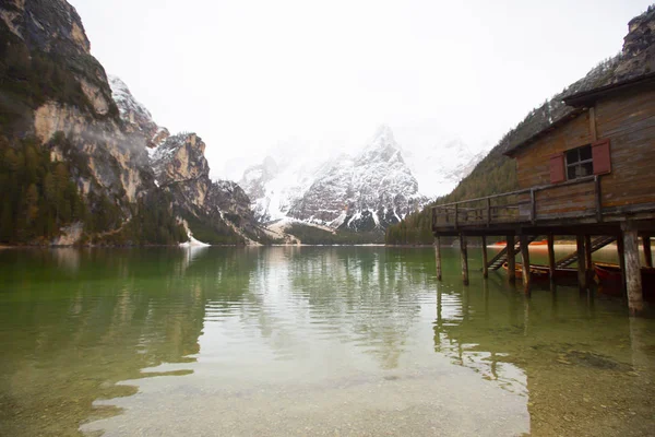 Braies Lake Dolomites Montanha Trilha Florestal Fundo Sudtirol Itália Lago — Fotografia de Stock