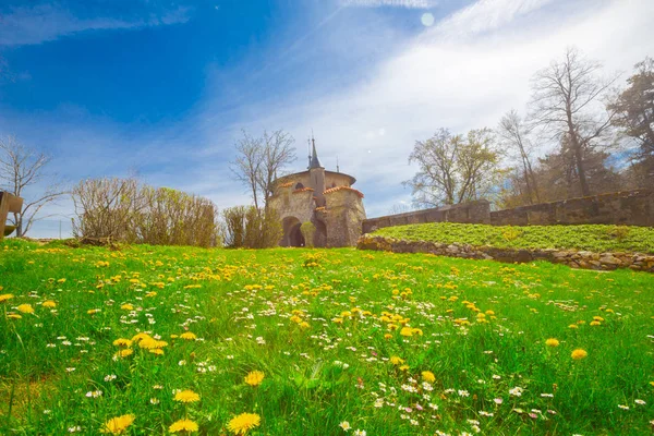 Lichtenstein Castle Neogotische Stijl Gelegen Zwabische Jura Van Zuid Duitsland — Stockfoto