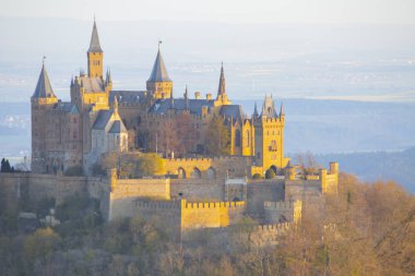 Hohenzollern Kalesi Swabian Alpleri'nde - Baden Wurttemberg, Almanya görünümünü