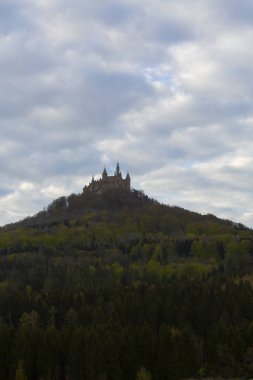 Hohenzollern Kalesi Swabian Alpleri'nde - Baden Wurttemberg, Almanya görünümünü