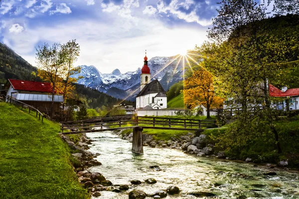 Paisaje Montañoso Escénico Los Alpes Bávaros Con Famosa Iglesia Parroquial — Foto de Stock