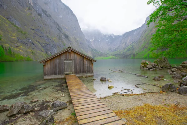 Idilli Kilátás Hagyományos Öreg Fából Készült Csónak Ház Festői Obersee — Stock Fotó