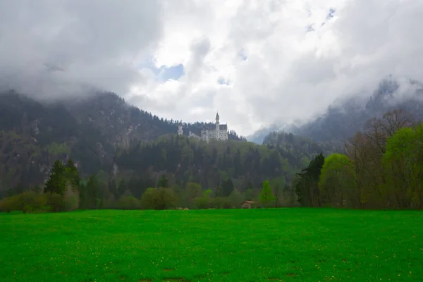 Kasteel Neuschwanstein Landschap Duitsland — Stockfoto