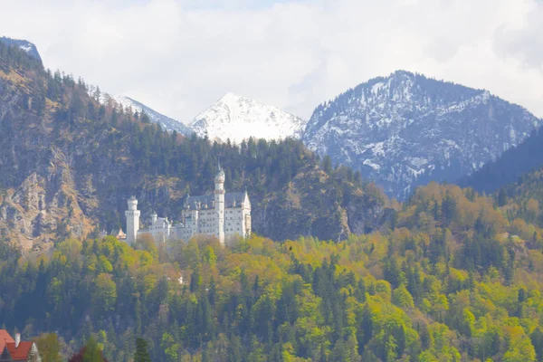 Schöne Aussicht Auf Das Weltberühmte Schloss Neuschwanstein Das Romanische Renaissance — Stockfoto