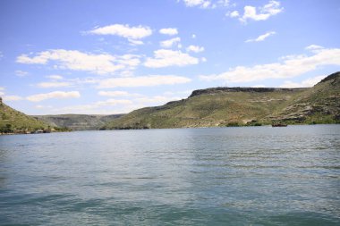 Eski Halfeti.Eski kasaba Halfeti yükselen sular altında, Şanlıurfa, Türkiye.