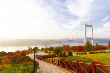 İstanbul Boğaziçi Köprüsü. 15 Temmuz Şehitler Köprüsü. İstanbul / Türkiye.