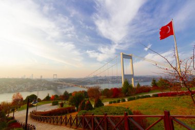 İstanbul Boğaziçi Köprüsü. 15 Temmuz Şehitler Köprüsü. İstanbul / Türkiye.