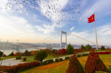 İstanbul Boğaziçi Köprüsü. 15 Temmuz Şehitler Köprüsü. İstanbul / Türkiye.