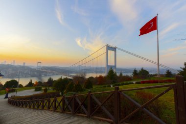 İstanbul Boğaziçi Köprüsü. 15 Temmuz Şehitler Köprüsü. İstanbul / Türkiye.