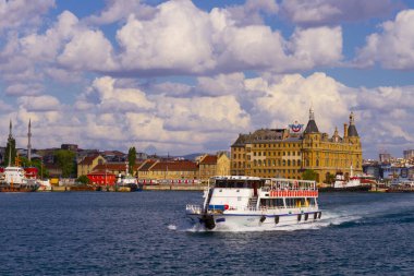 İstanbul turizm merkezi, mimari doğa ve ulaşım, İstanbul dünyanın en güzel şehirlerinden biri.