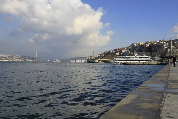 Bosphorus Bridge Maiden Tower — Stock Photo, Image