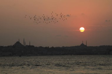 İstanbul 'un en tarihi yerleri ve plajları, dünyanın en sevilen şehri...