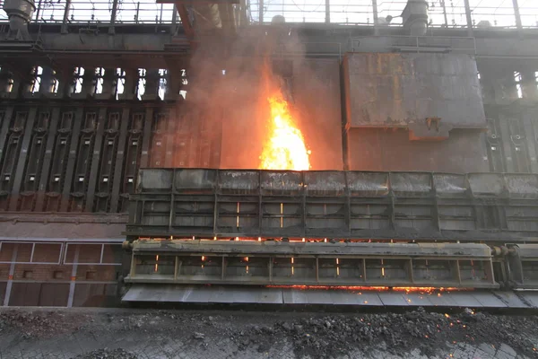 Fabbrica Ferro Acciaio Luogo Produzione Una Grande Fabbrica Lavoratori Lavoratori — Foto Stock