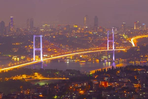 Foto Van Bosporusbrug Van Istanbul Bij Zonsopgang Het Verenigt Twee — Stockfoto