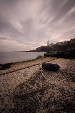 Rumeli Feneri (Rumeli Feneri) İstanbul, Türkiye. İstanbul'un Sarıyer ilçesinin Karadeniz ve kuzey kıyıları.