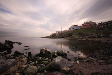 Rumeli Feneri (Rumeli Feneri) İstanbul, Türkiye. İstanbul'un Sarıyer ilçesinin Karadeniz ve kuzey kıyıları.