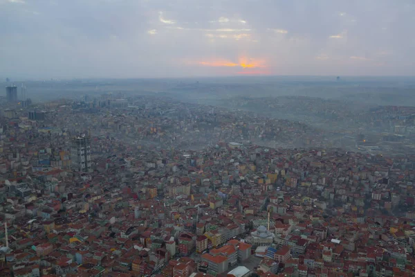 伊斯坦布尔航观和塔克西姆 — 图库照片