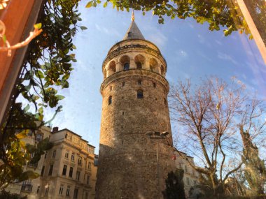 Galata Kulesi, İstanbul 'un Galata ilçesine bağlı bir kuledir. 528 yılında inşa edilen bina, Türkiye 'nin önemli simgeleri arasında yer alıyor.