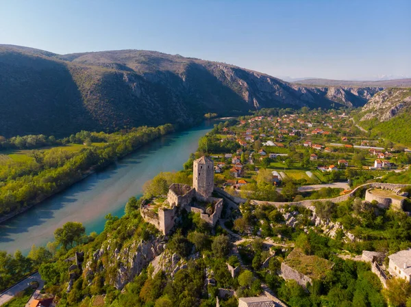 Bosna Nın Pocitelj Kentindeki Ortaçağ Şatosunun Kalıntıları — Stok fotoğraf