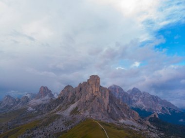 İtalya Dolomites moutnain - Passo di Giau South Tyrol içinde.