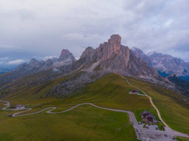 İtalya Dolomites moutnain - Passo di Giau South Tyrol içinde.
